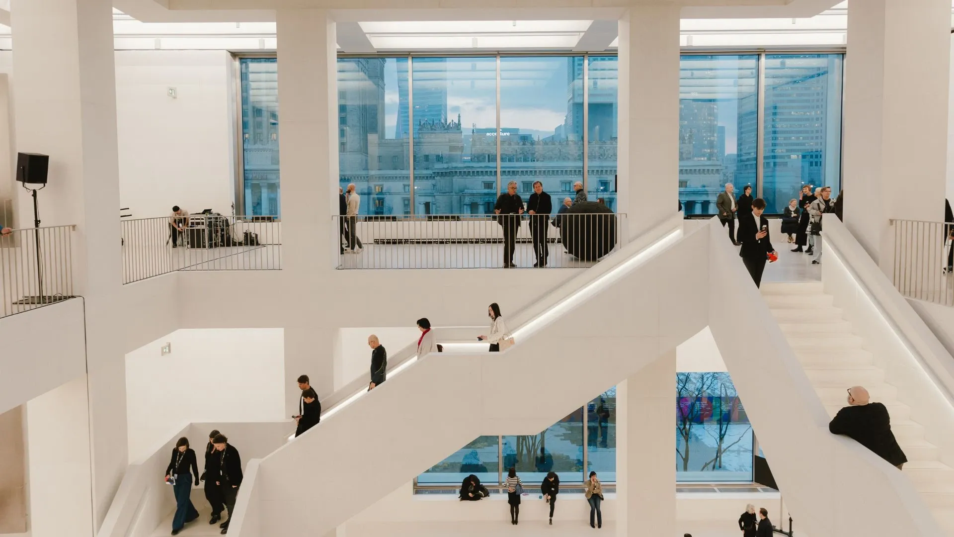 wnętrze Muzeum Sztuki Nowoczesnej w Warszawie